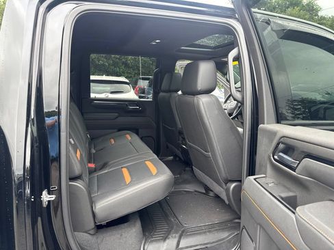 Certified 2025 GMC Sierra 2500 AT4 w/ AT4 Premium Plus Package AWD/4WD image 18