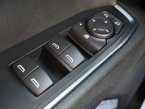 Used 2023 GMC Sierra 1500 Elevation image 39