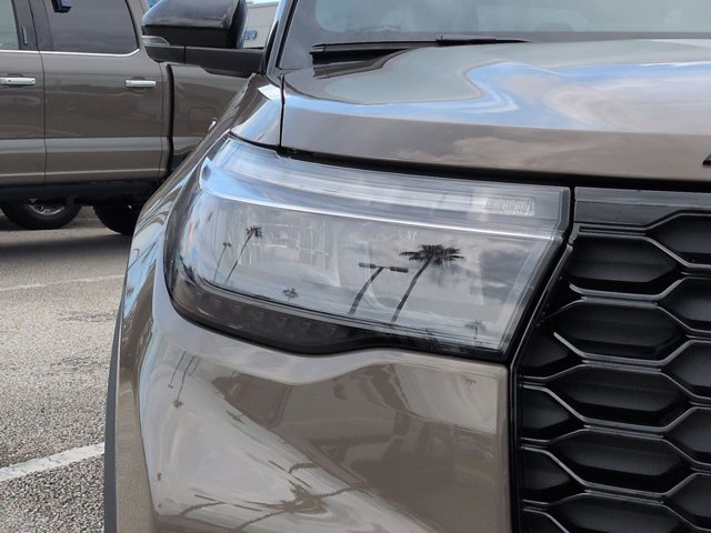 New 2027 Ford Explorer ST-Line AWD/4WD image 10