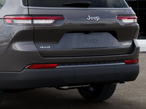 New 2026 Jeep Grand Cherokee L Limited w/ Limited Altitude Package AWD/4WD image 13