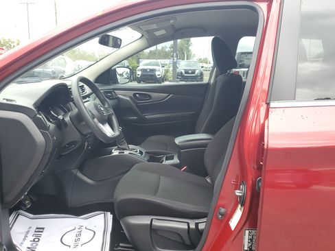 Used 2019 Nissan Rogue Sport S w/ Appearance Package image 18