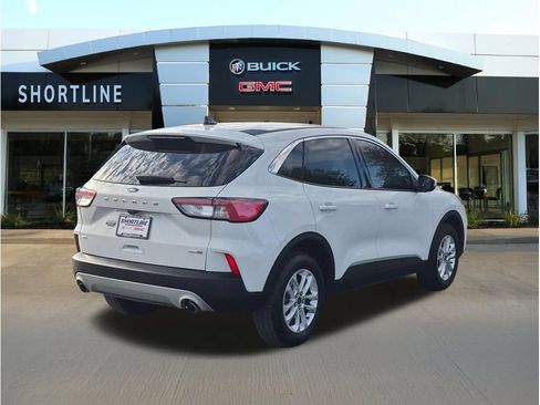 Used 2020 Ford Escape SE AWD/4WD image 3