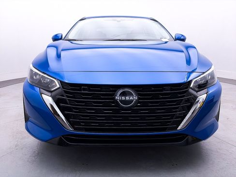 Used 2025 Nissan Sentra SV image 9