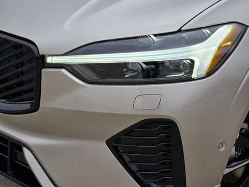 New 2026 Volvo XC60 B5 Plus w/ Protection Package Premier image 10