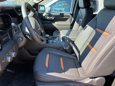 New 2026 GMC Sierra 1500 AT4 w/ AT4 Premium Package AWD/4WD image 4