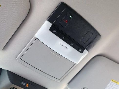 Certified 2025 Nissan Pathfinder SV AWD/4WD image 18