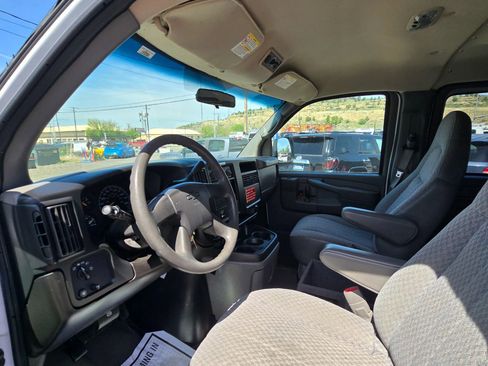 Used 2006 Chevrolet Express 3500 LS Extended Van 3D w/ LT Preferred Equipment Group image 9