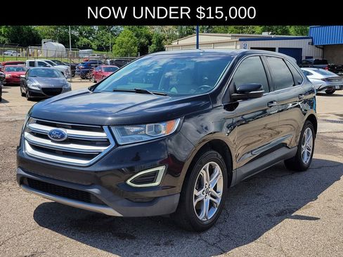 Used 2015 Ford Edge Titanium FWD image 2