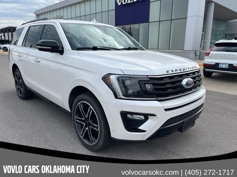 Used 2019 Ford Expedition Limited w/ Equipment Group 303A AWD/4WD image 3
