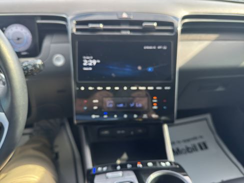 Used 2024 Hyundai Tucson Limited image 12