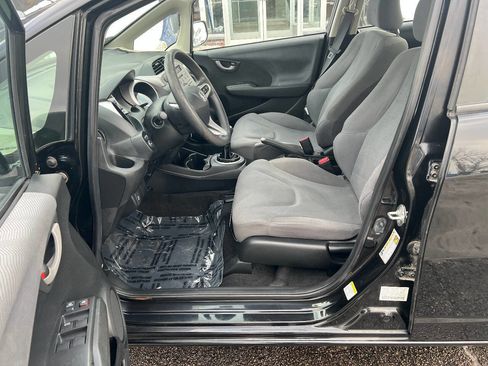 Used 2013 Honda Fit Base 4dr Hatchback 5M image 19