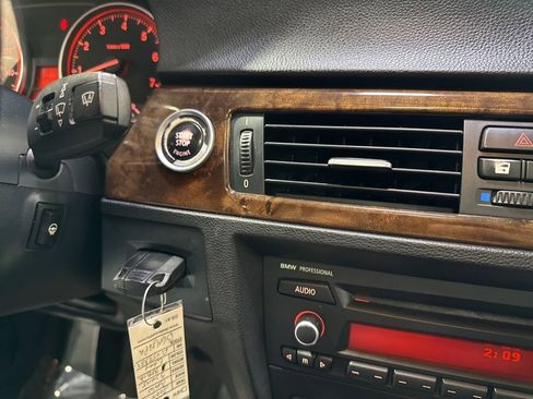 Used 2009 BMW 328i xDrive Sedan image 17