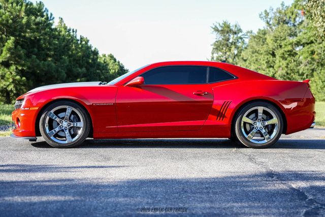 Used 2011 Chevrolet Camaro SS w/ RS Package RWD image 3