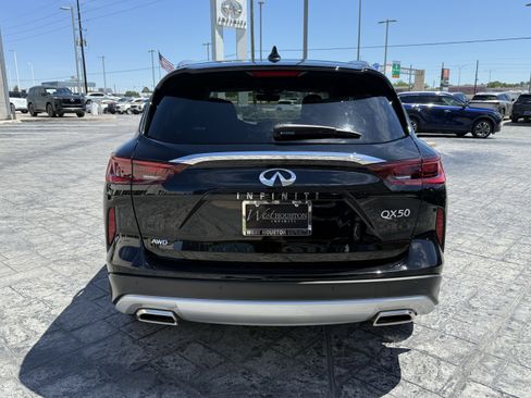 Certified 2025 INFINITI QX50 Luxe image 6