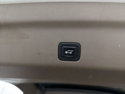 Used 2022 GMC Yukon Denali image 26