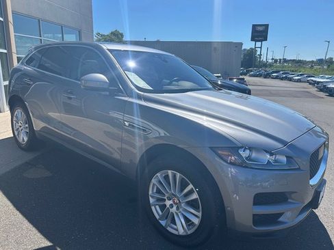 Used 2020 Jaguar F-PACE Prestige image 8