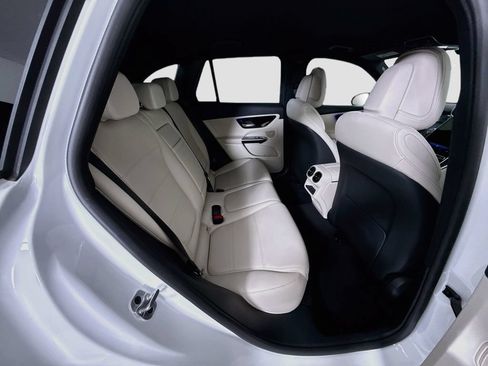 Certified 2025 Mercedes-Benz GLC 350e 4MATIC image 22