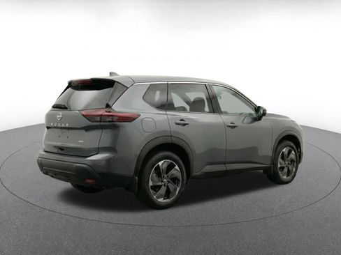 Used 2025 Nissan Rogue SV AWD/4WD image 18