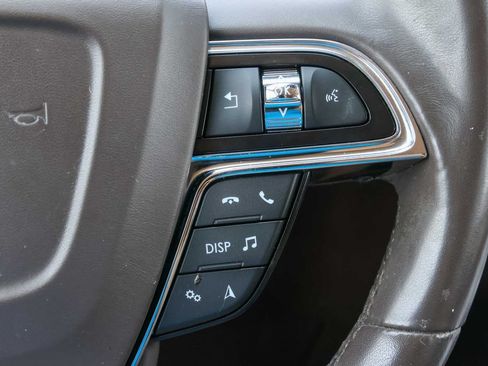 Used 2022 Lincoln Nautilus Reserve AWD/4WD image 33