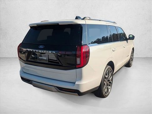 New 2026 Ford Expedition Platinum w/ Platinum Ultimate Package image 4