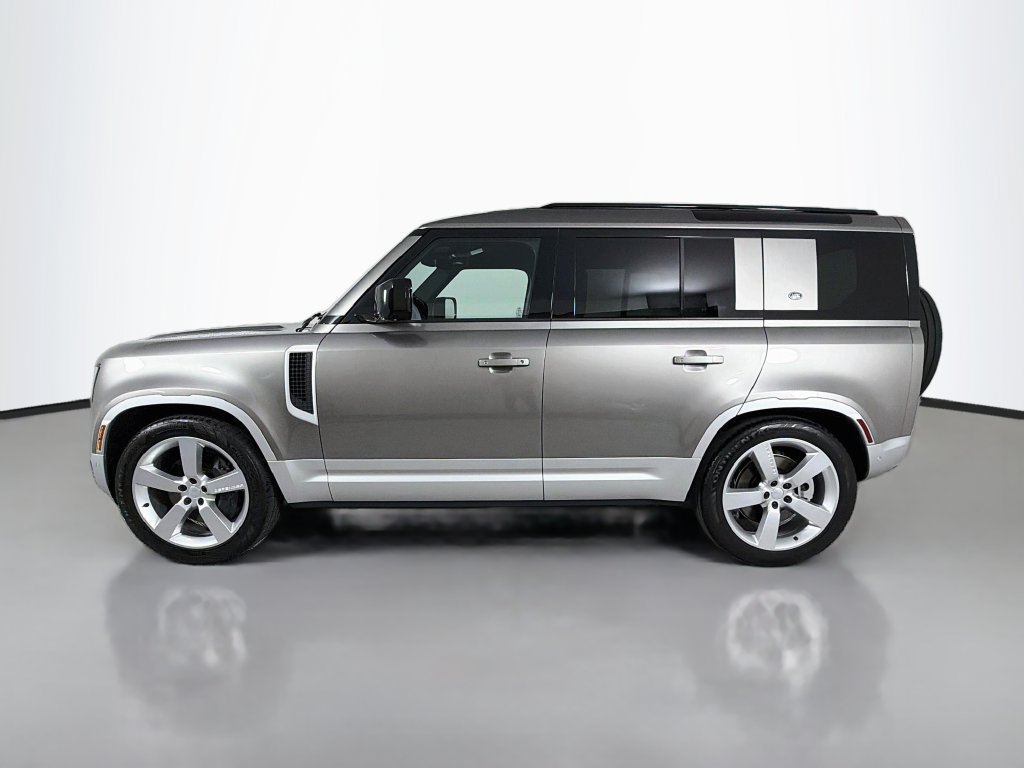 Certified 2023 Land Rover Defender 110 S AWD/4WD image 8