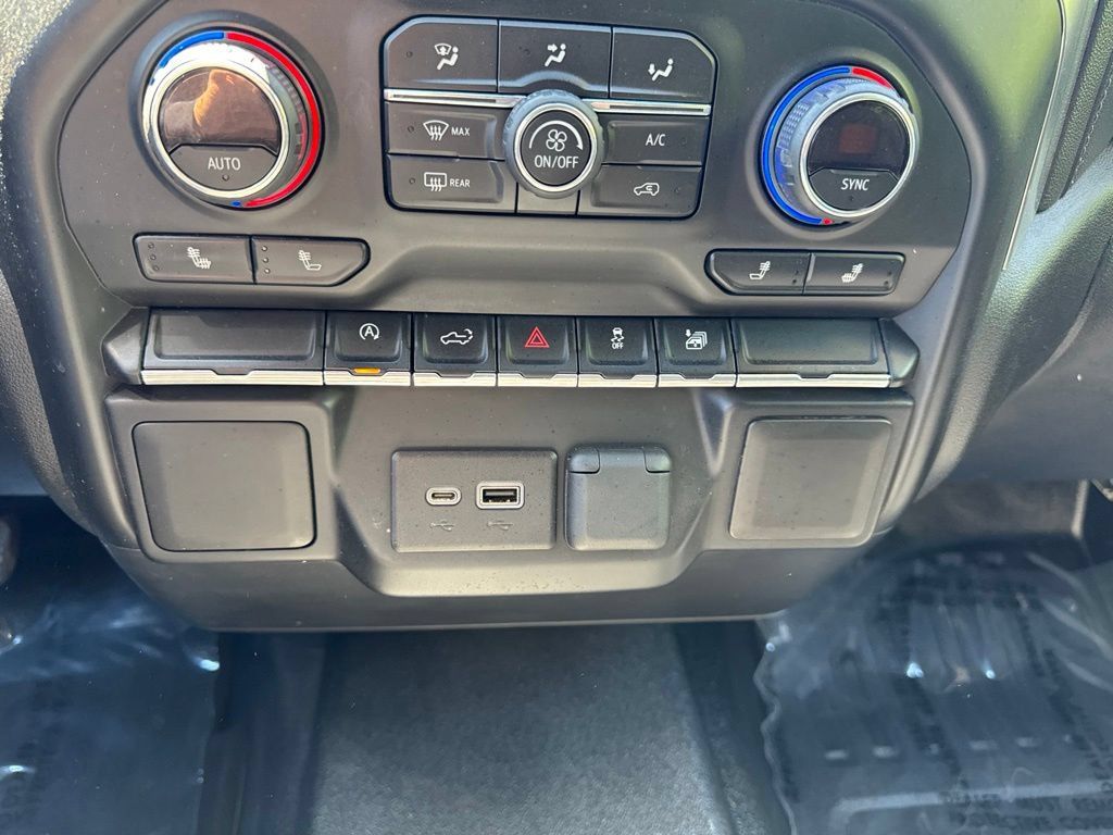 Used 2019 Chevrolet Silverado 1500 LT w/ Convenience Package AWD/4WD image 20