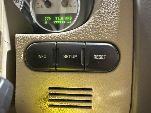 Used 2006 Ford F150 Lariat AWD/4WD image 19