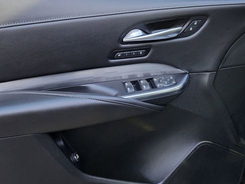 Used 2024 Cadillac XT4 Premium Luxury image 27