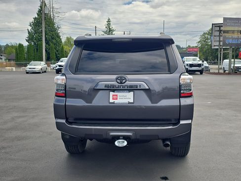 Certified 2022 Toyota 4Runner SR5 Premium image 8