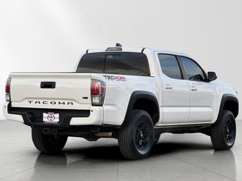 Used 2020 Toyota Tacoma TRD Off-Road image 3