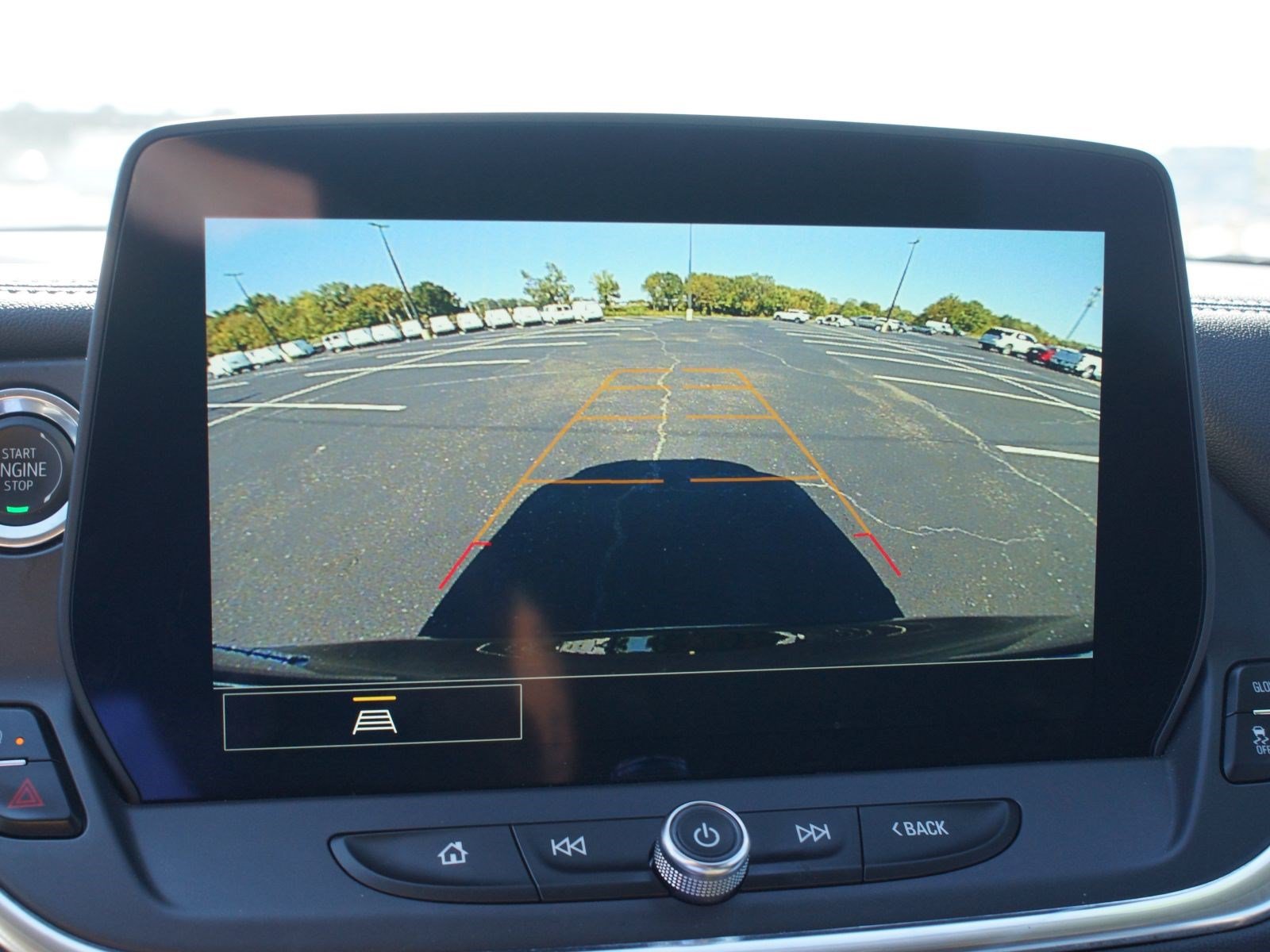 Used 2025 Chevrolet Blazer LT FWD image 6