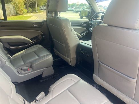Used 2019 Chevrolet Tahoe LT w/ RST Edition image 13