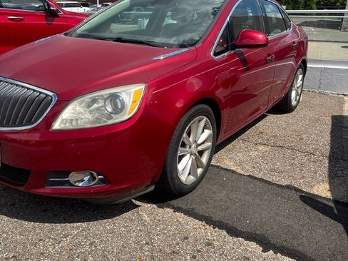 Used 2013 Buick Verano Leather FWD image 1