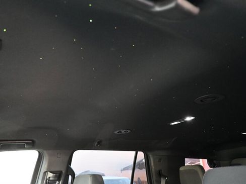 Used 2022 GMC Yukon SLE AWD/4WD image 30