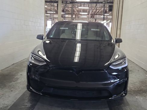 Used 2022 Tesla Model X Plaid AWD/4WD image 3