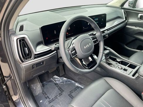 Certified 2025 Kia Sorento S AWD/4WD image 16