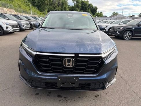 Used 2024 Honda CR-V EX-L image 2