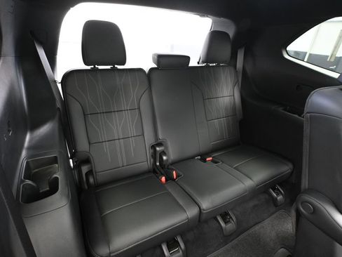Used 2025 Buick Enclave Avenir AWD/4WD image 49