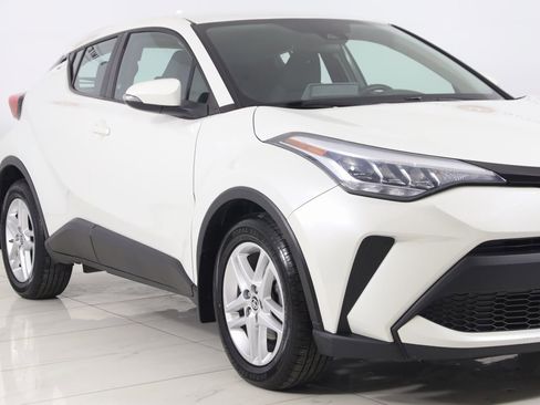 Used 2021 Toyota C-HR LE image 36
