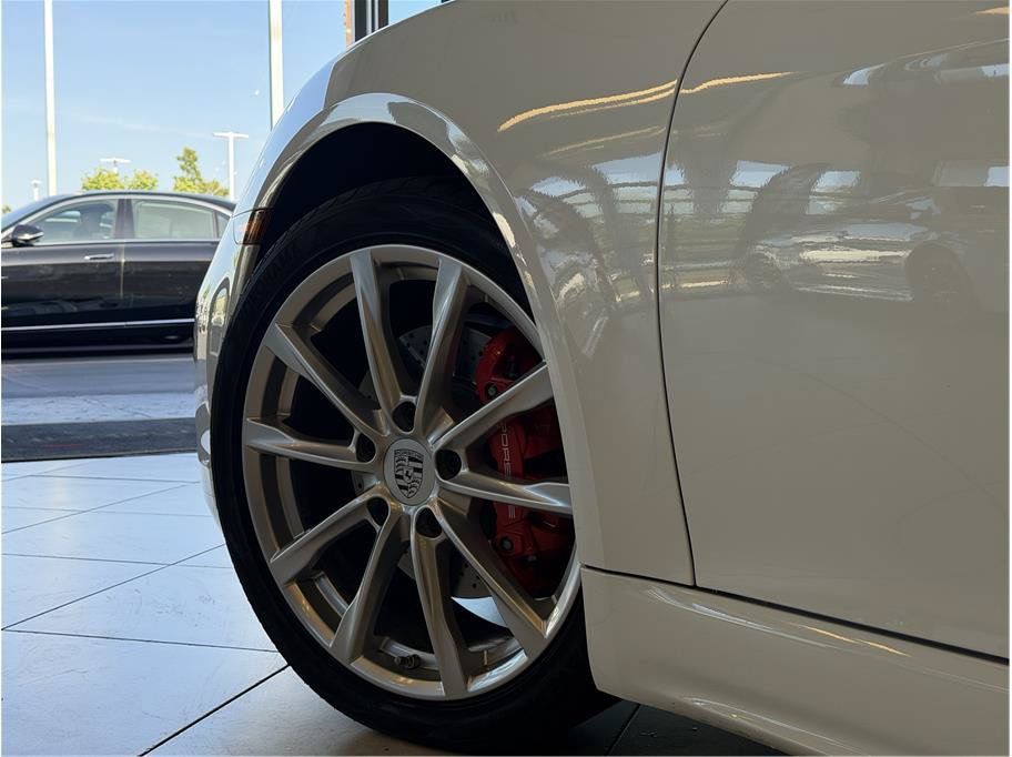 Used 2024 Porsche 718 Boxster S RWD image 11