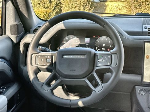 New 2026 Land Rover Defender 110 S image 21
