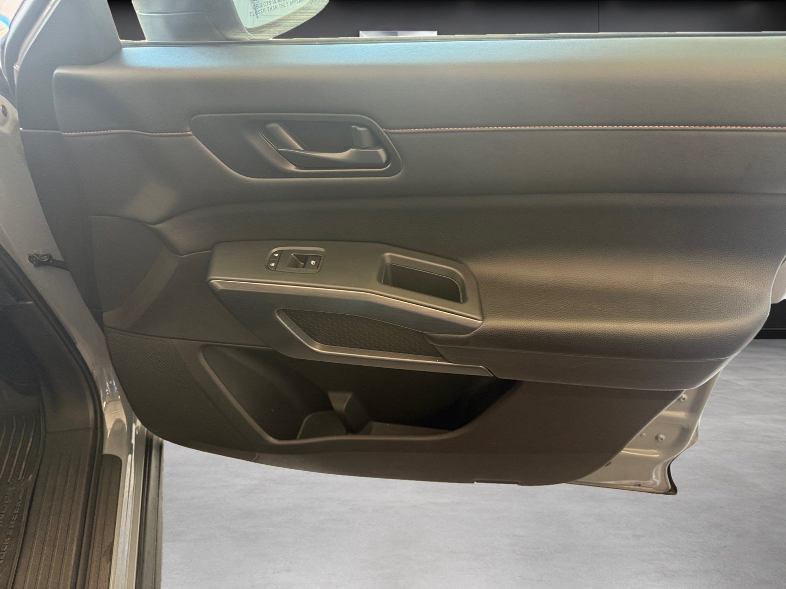 Used 2023 Nissan Pathfinder Rock Creek AWD/4WD image 14