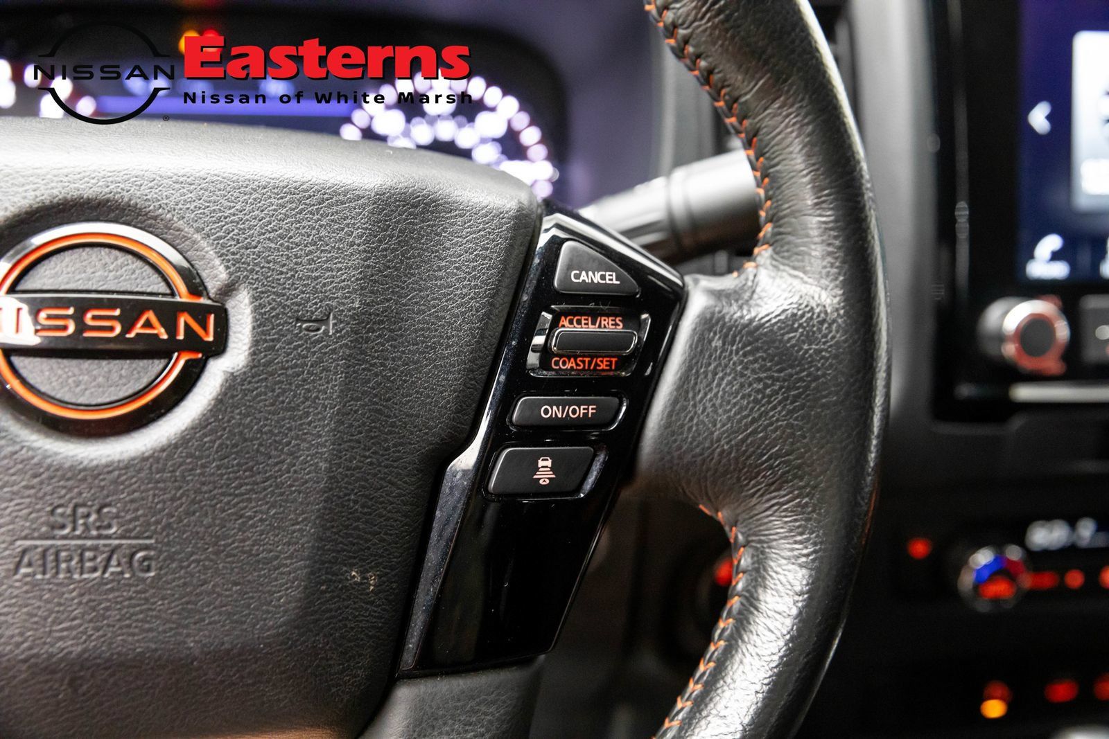 Used 2023 Nissan Frontier PRO-4X w/ Technology Package AWD/4WD image 16