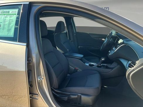 Used 2024 Chevrolet Malibu LT FWD image 31