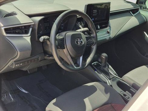 Certified 2024 Toyota Corolla SE FWD image 9