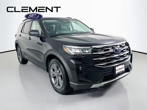 New 2026 Ford Explorer Active w/ Active Comfort Package AWD/4WD image 3