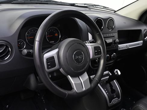 Used 2017 Jeep Compass High Altitude AWD/4WD image 11