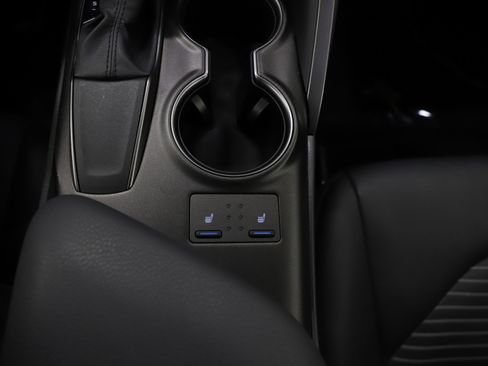 Used 2024 Toyota Camry SE image 24