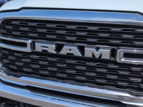 Used 2024 RAM 2500 Big Horn AWD/4WD image 12