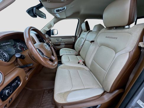 Used 2019 RAM 1500 Laramie image 13